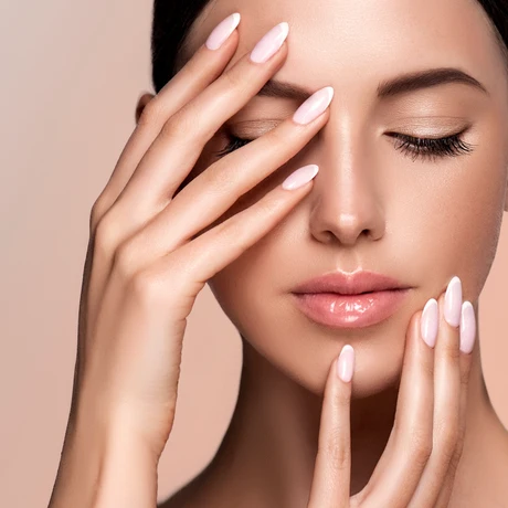 MANICURA SEMIPERMANENTE